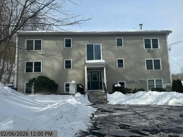 123 New River Rd APT 2, Lincoln, RI 02838