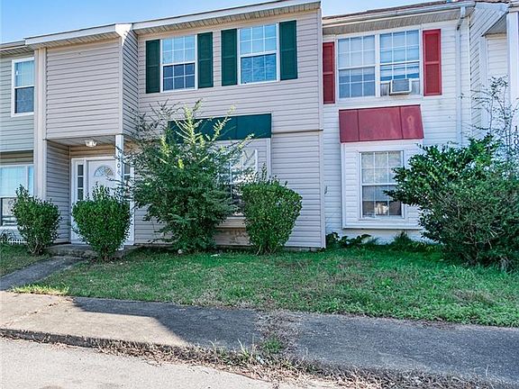 3rd image of 1506 Garland Way