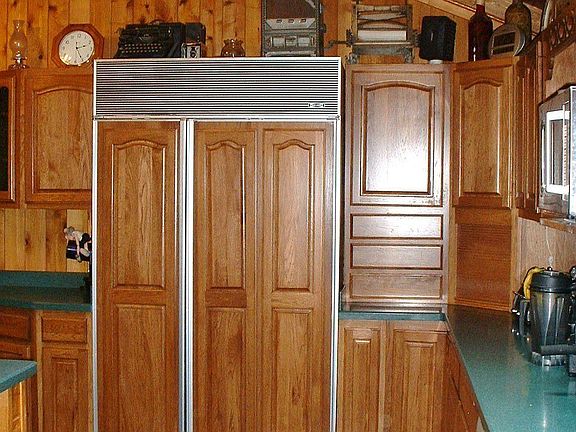 Custom Kitchen is perfect for small or large gatherings.