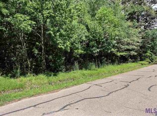 32426 Oakenwood St, Denham Springs, LA 70726