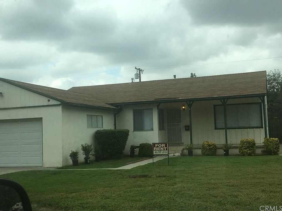 1st image of 3914 Conejo Dr