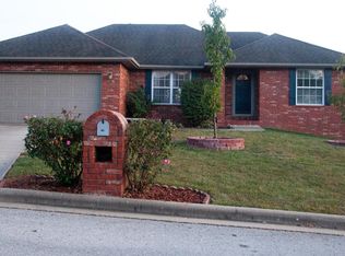 710 Silver Streak Rd, Nixa, MO 65714