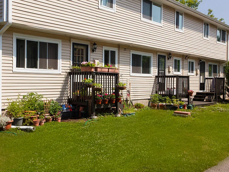 Chestnut Place Townhomes — Photo 29