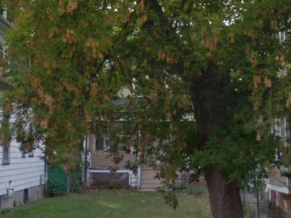 2441 N 25th St, Milwaukee, WI 53206