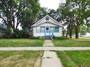 2021 7th St, Columbus, NE 68601