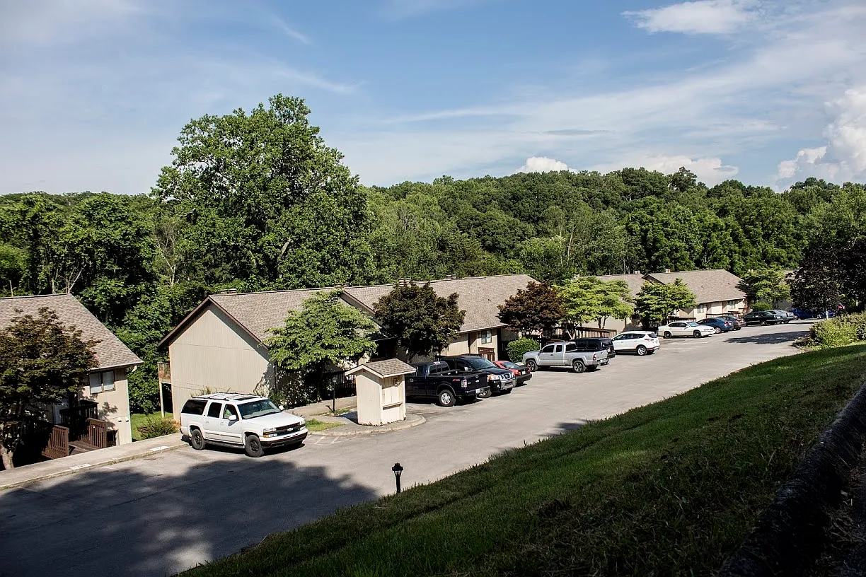 Summit Apartments — Photo 2