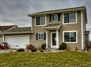 470 Coral Ridge Blvd, Pleasant Hill, IA 50327