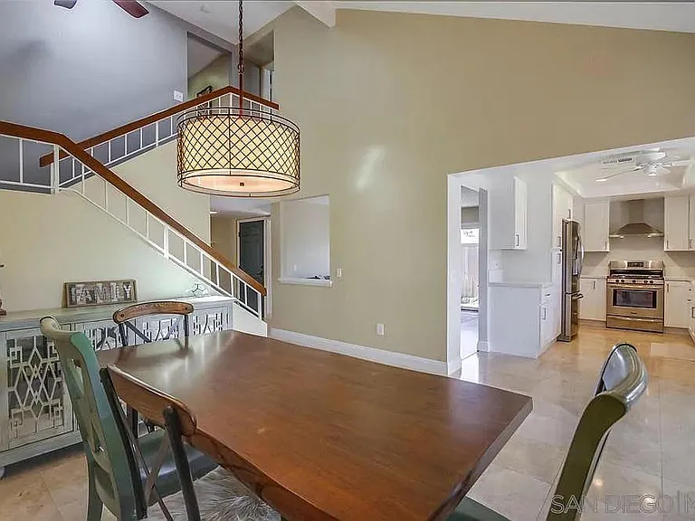 13563 Longfellow Ln — Photo 13