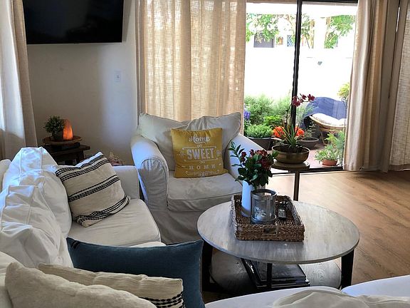 2nd image of 2414 Pleasant Way