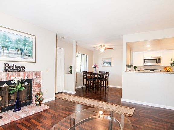 5th image of 9429 Fairgrove Ln Unit 101