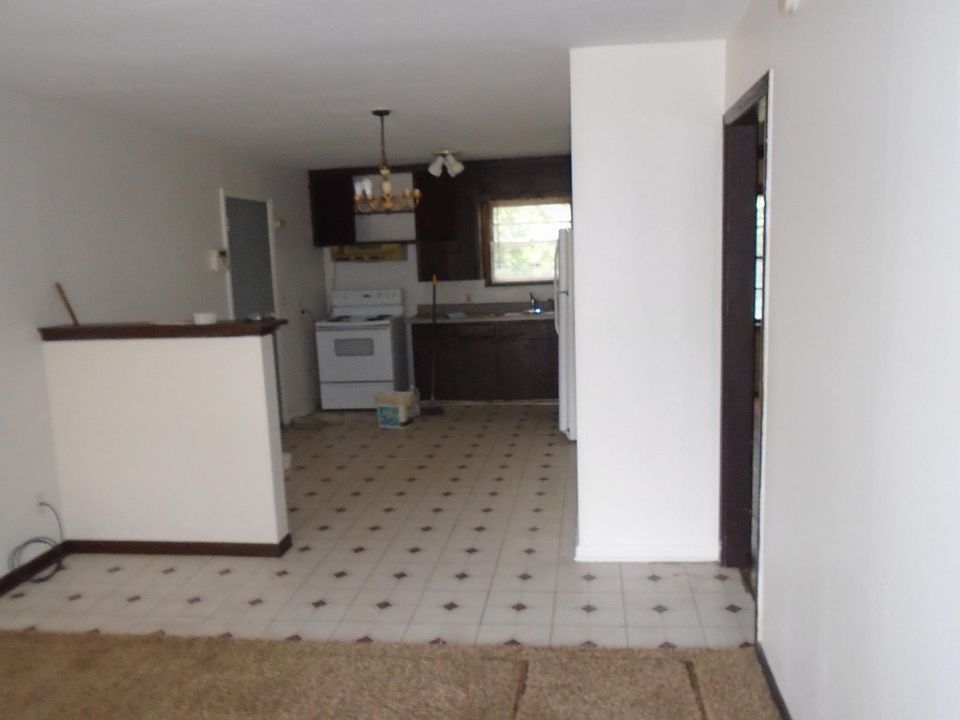 1st image of 3117 NE 13th St