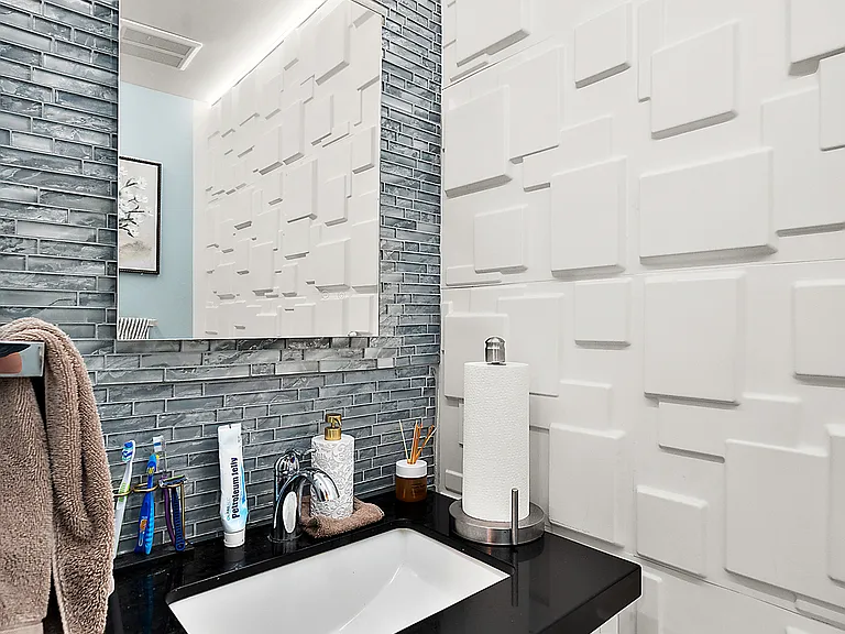 44831 Huntington Dr — Photo 21