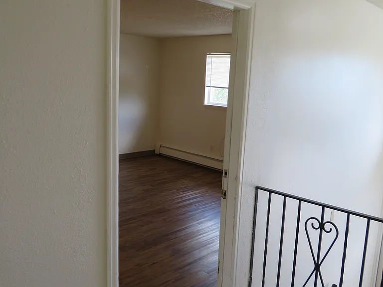 2419 Pattison Ave — Photo 4