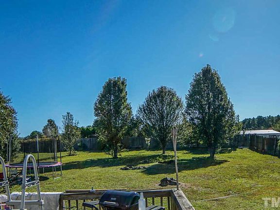 3rd image of 2090 Longwood Dr