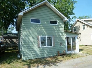 4354 8th St, Luna Pier, MI 48157