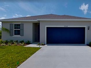 2968 Supermarine Rd, Tavares, FL 32778