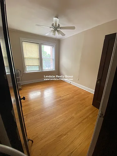 3256 W Belle Plaine Ave #3 Photo 1