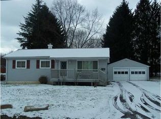 755 Hasenflu Dr, Hermitage, PA 16148