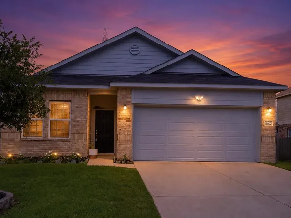 8002 Brooks Crossing Dr, Baytown, TX 77521