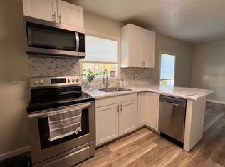 16 Atlas Cherry Valley Rd, Atlasburg, PA 15004