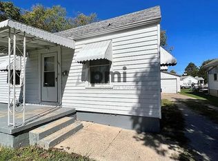 1910 W Grand Ave, Decatur, IL 62522