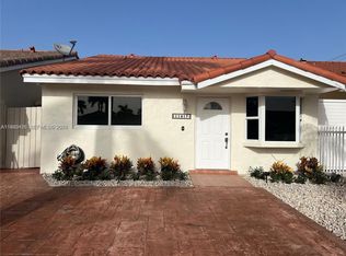 11417 NW 87th Pl, Hialeah Gardens, FL 33018