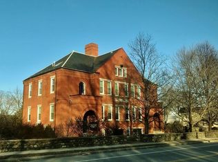 160 Salem St APT 202, Haverhill, MA 01835