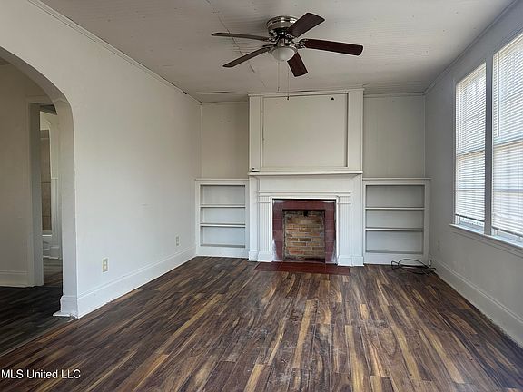4th image of 4413 Dixie Dr