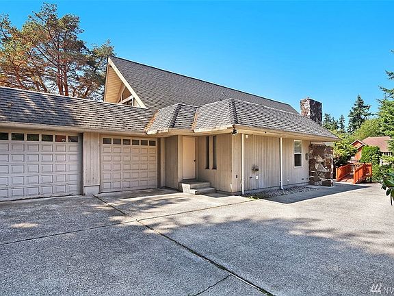 3rd image of 12033 SE 42nd Ct