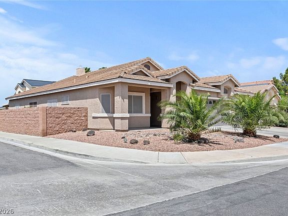 2nd image of 2212 Alanhurst Dr