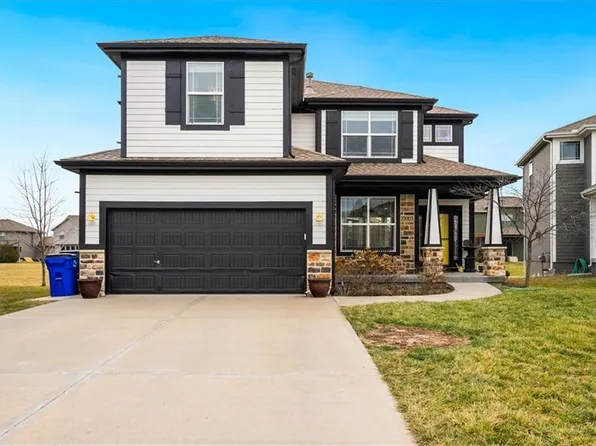 19005 W 165th Ter, Olathe, KS 66062