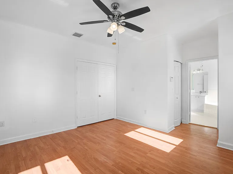 9002 SW 214th Ln — Photo 23