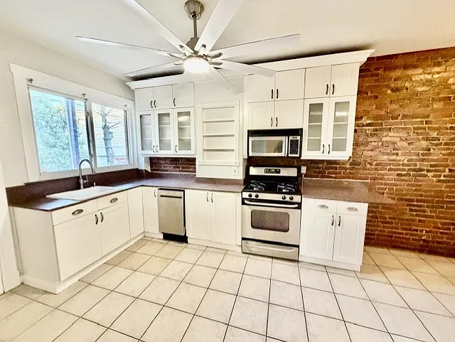 2 bed, 9999 sqft, $2,950 — Photo 2