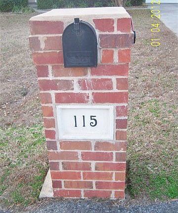 2nd image of 115 Curry Creek Dr