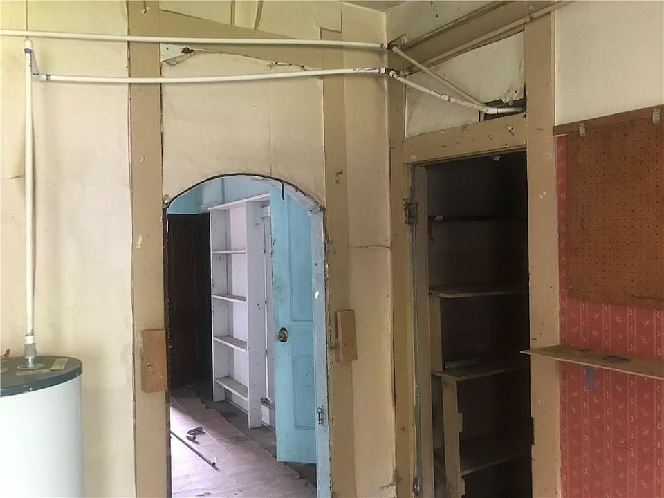2nd image of 1523 Brookside Ave