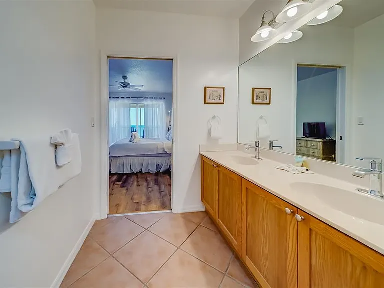 16550 Gulf Blvd #643 — Photo 28