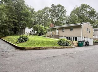37 Huckleberry Lane, Marstons Mills, MA 02648
