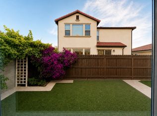 11025 N Via Grigia Way, Fresno, CA 93730