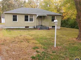 435 NW Sunny Knoll Rd, Topeka, KS 66617