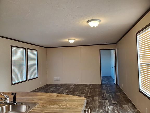 2nd image of 17011 Coventry Ln