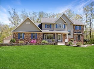 4645 Riverwood Dr, Madison, OH 44057