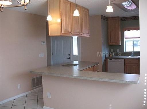 3rd image of 1635 Weaver Dr