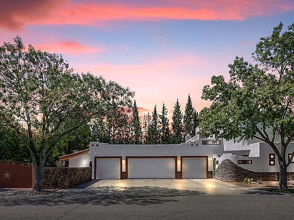 3rd image of 5312 Lottie Ln