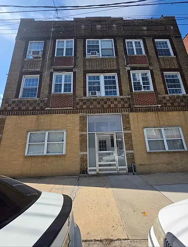 257 Hollywood Ave Photo 1
