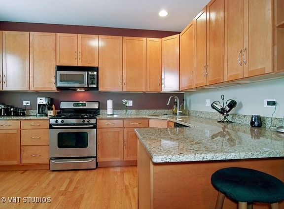 3rd image of 254 Chicago Ave APT C