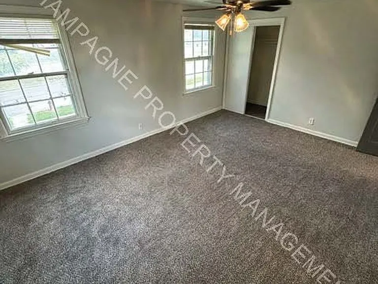 5400 Swope Pkwy — Photo 15