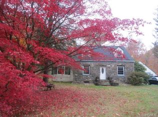 21 New County Rd, Airmont, NY 10952