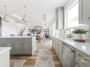 6464 S Mountaintop Way, Meridian, ID 83642