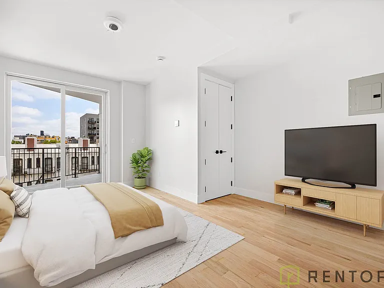 22 Frost St #302 — Photo 6
