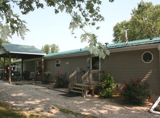 328 Sumac St, Payson, IL 62360